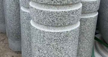 济宁 芝麻白花岗岩挡车柱、隔离柱多少钱