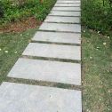 济宁 芝麻黑小区踏步、汀步石铺装效果