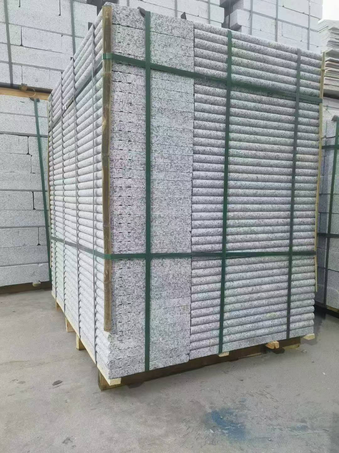 济宁 芙蓉白3公分厚磨圆边、拉槽，楼梯踏步