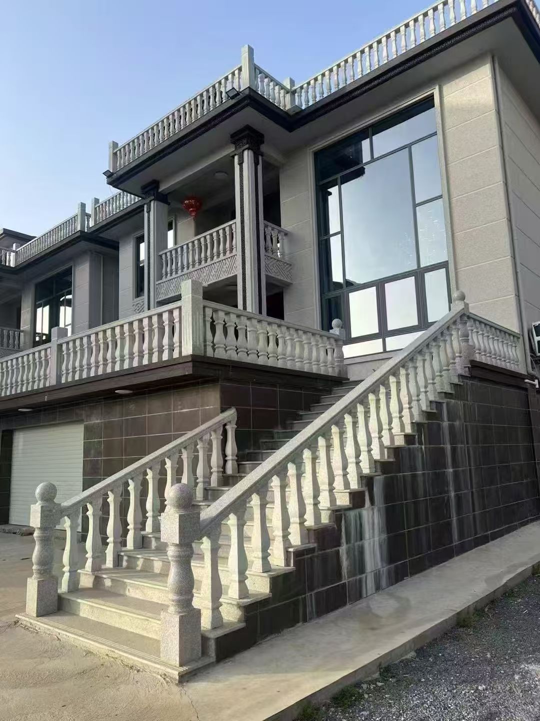 济宁 芝麻白别墅阳台栏杆，楼梯栏杆