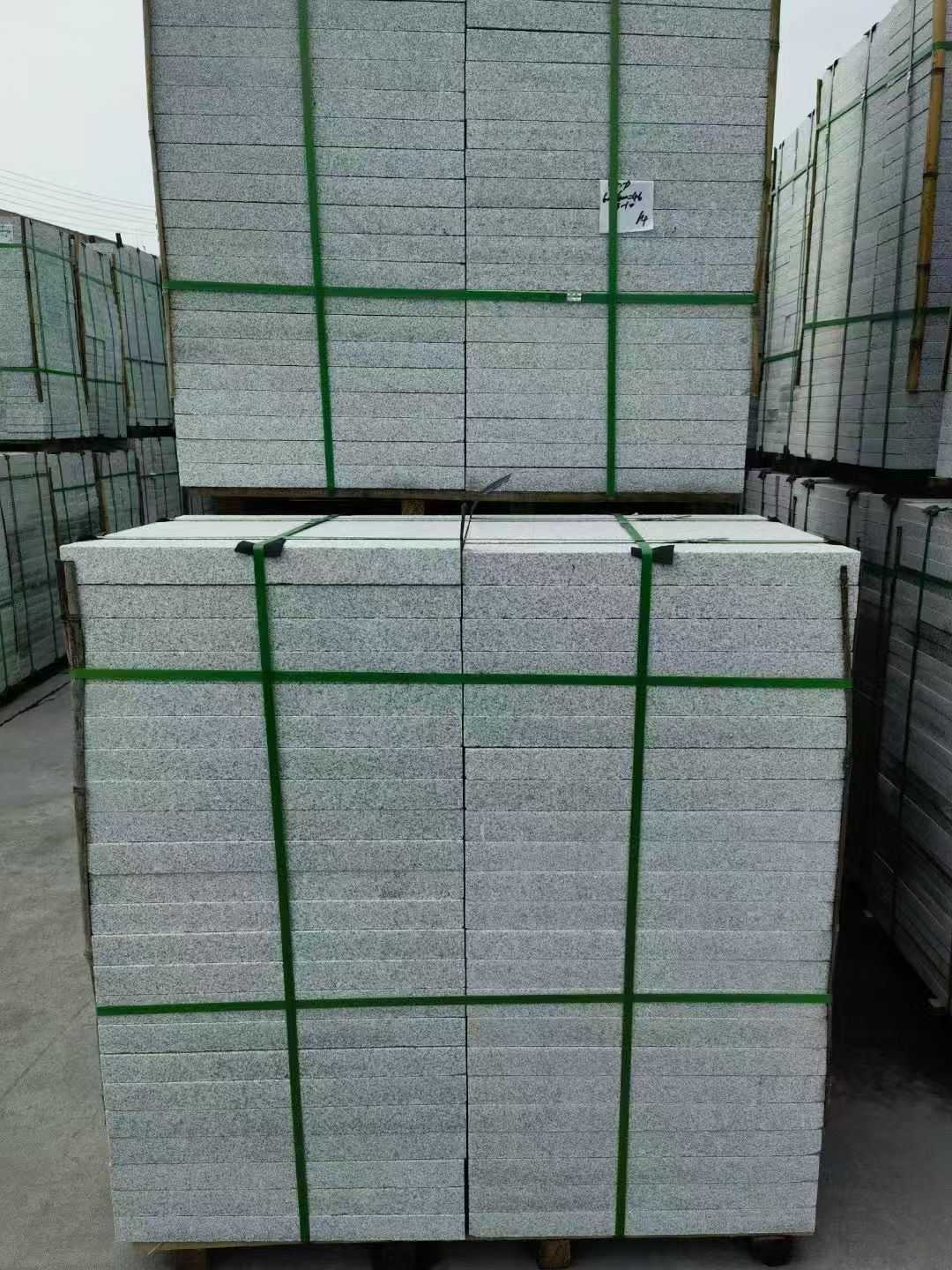 济宁 火烧面地铺石，街道广场园林市政工程板，1.8~5.0厚均有现货