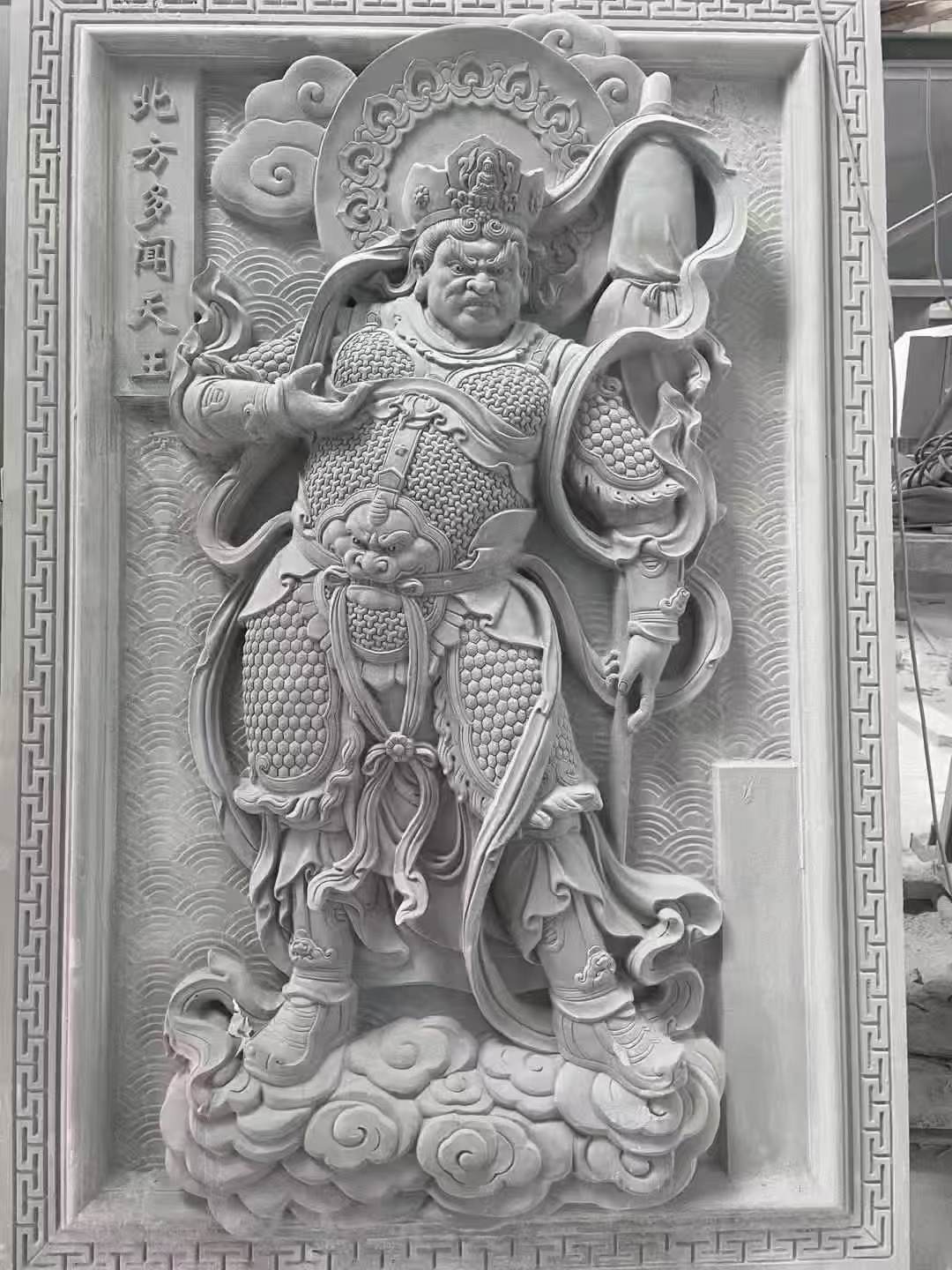 济宁 芝麻灰花岗岩人物雕刻——多闻天王