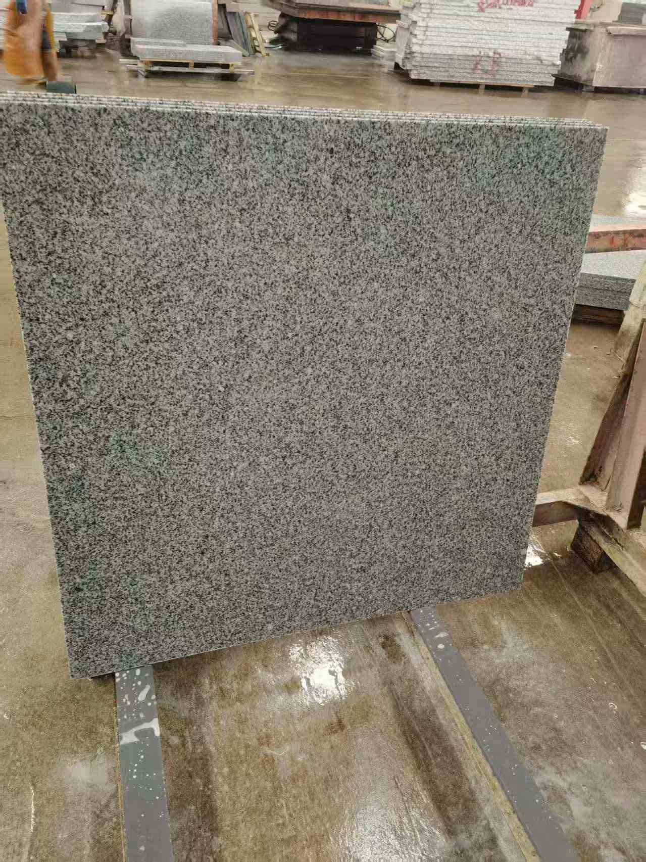 济宁 芝麻白光面900*900，高地铁标准